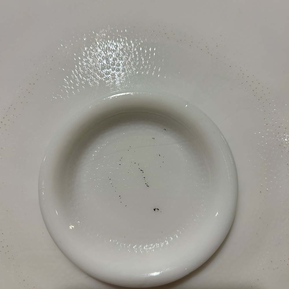 Vintage Milk Glass White Windmill Art Glass Plate - Picture 4 of 6
